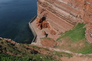 Klippe mit 50 Meter Abgrund zum Meer