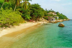 Blick auf den June Juea Beach auf Koh Tao