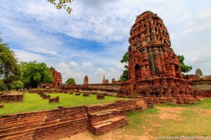 Blicke auf eine Tempelruine in Ayutthaya